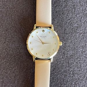 KATE SPADE WATCH.  MOTHER OF PEARL DIAL. LEATHER BAND.  #002